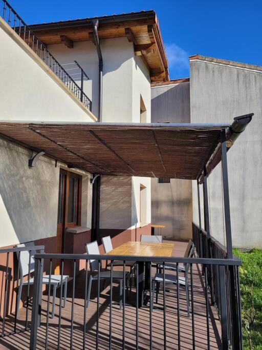 Casa Julio, Bonita Casa Comoda Y Espaciosa, Totalmente Reformada Con Terraza Y Jardin Privado Riezu Exterior photo